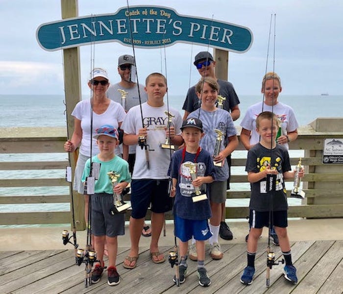 Jennette's pier family fishing